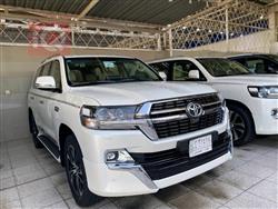 تۆیۆتا لاند کروزەر